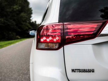 Mitsubishi Outlander PHEV achterlicht