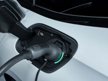 Peugeot plug-in hybri