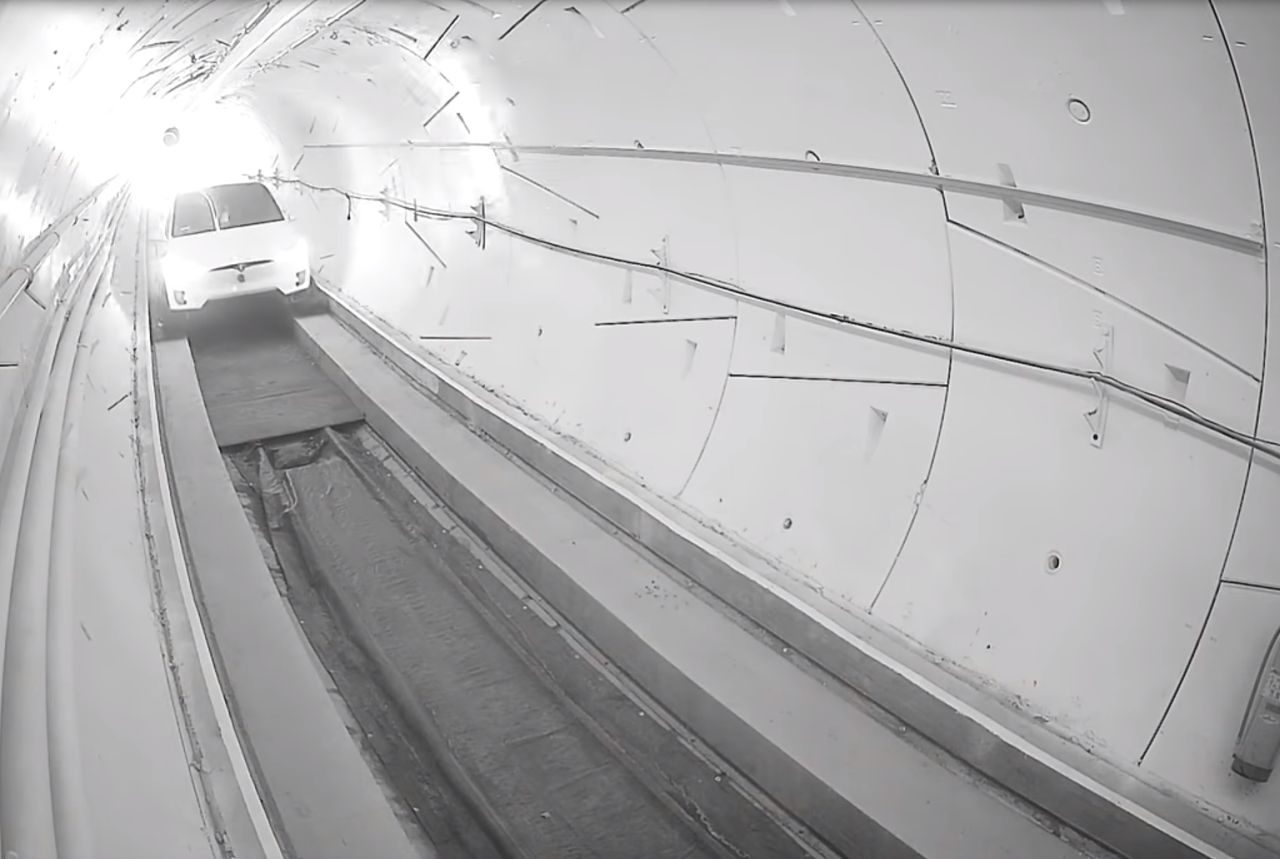 Elon Musk onthult de eerste Dugout Loop ...