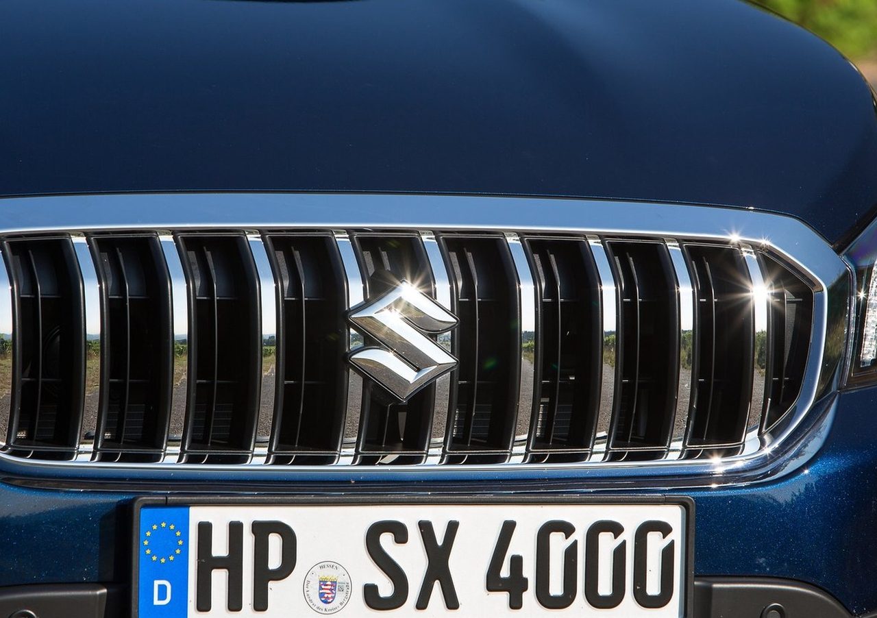 Suzuki S-Cross - grille