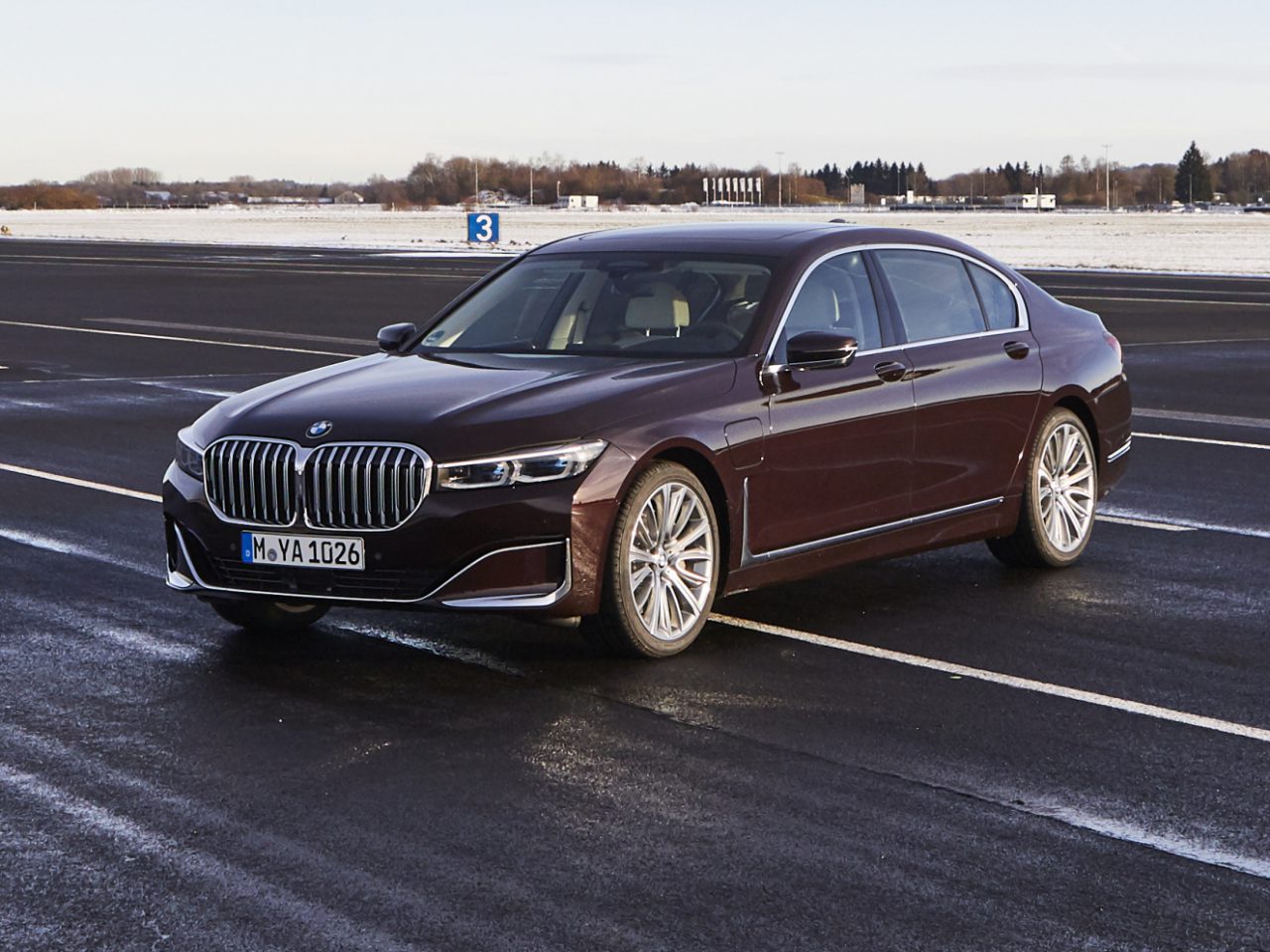 BMW 745e 2019
