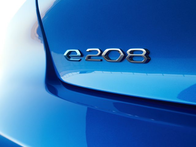 Peugeot e-208 2019