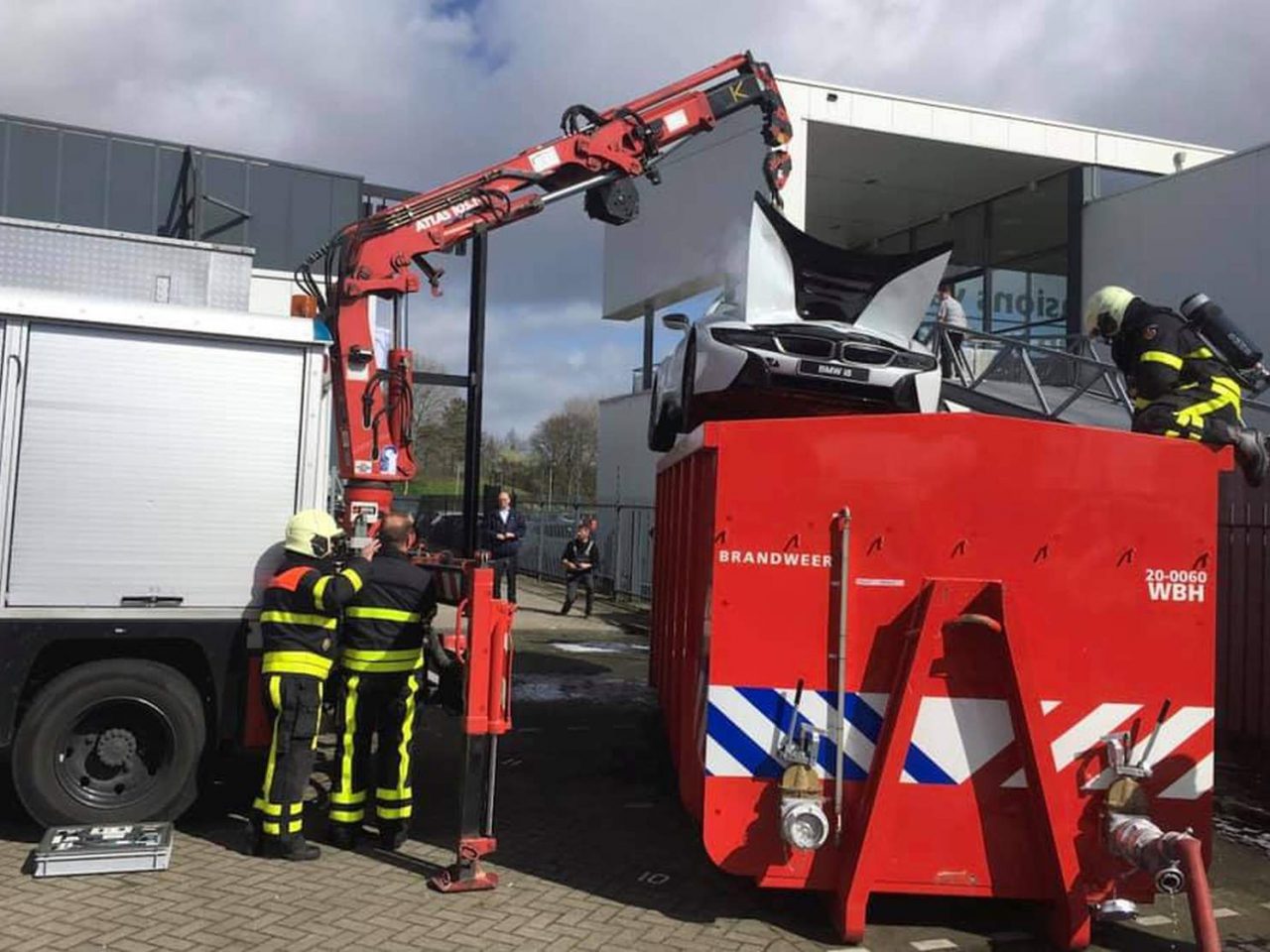 BMW i8 - Brandweer Midden- en West-Brabant