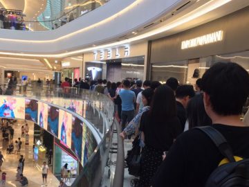 Zuid-Koreanen staan in de rij voor Tesla Model 3 ...