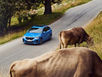 BMW X1 xDrive25e rijdt elektrisch van Utrecht naar Amsterdam ...