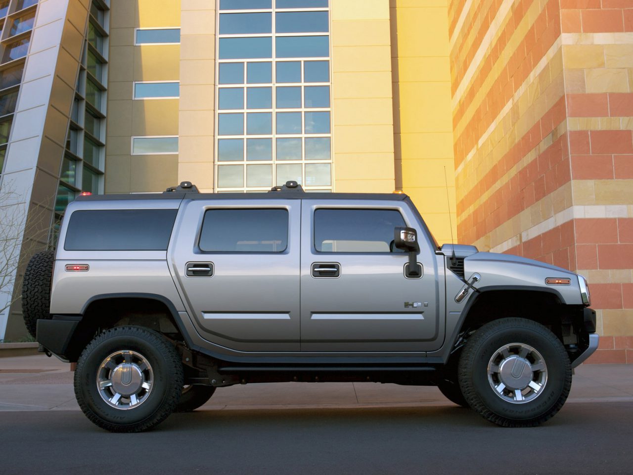 De Hummer komt terug in een groen jasje ...