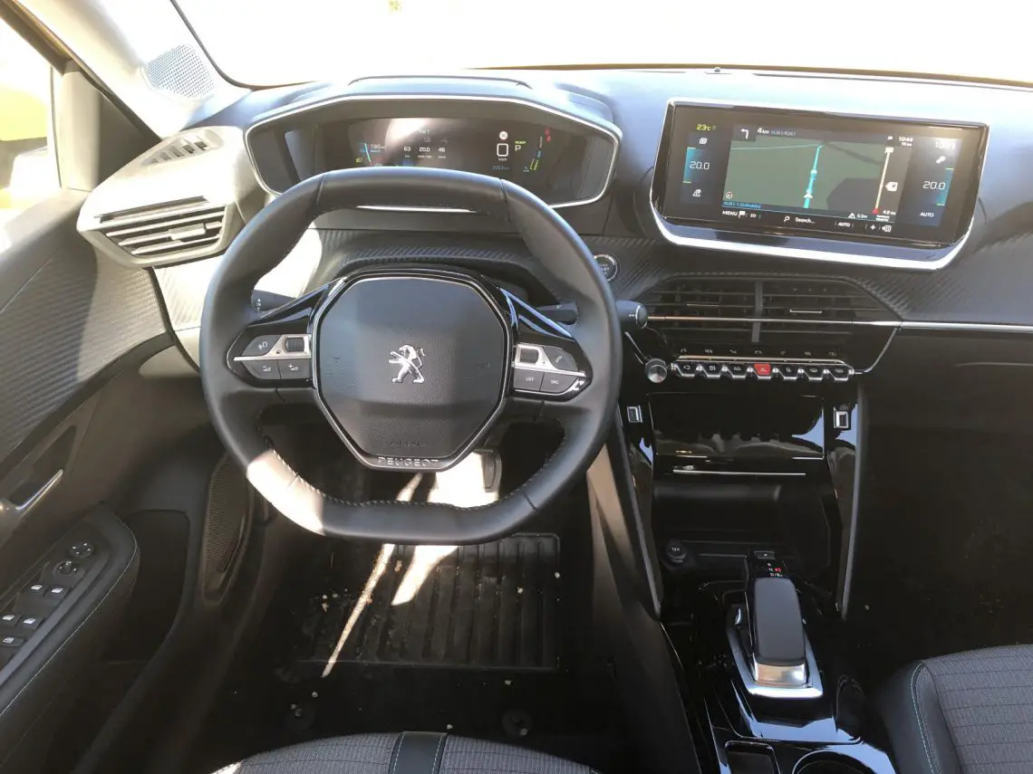 Peugeot e-208 3D i-Cockpit