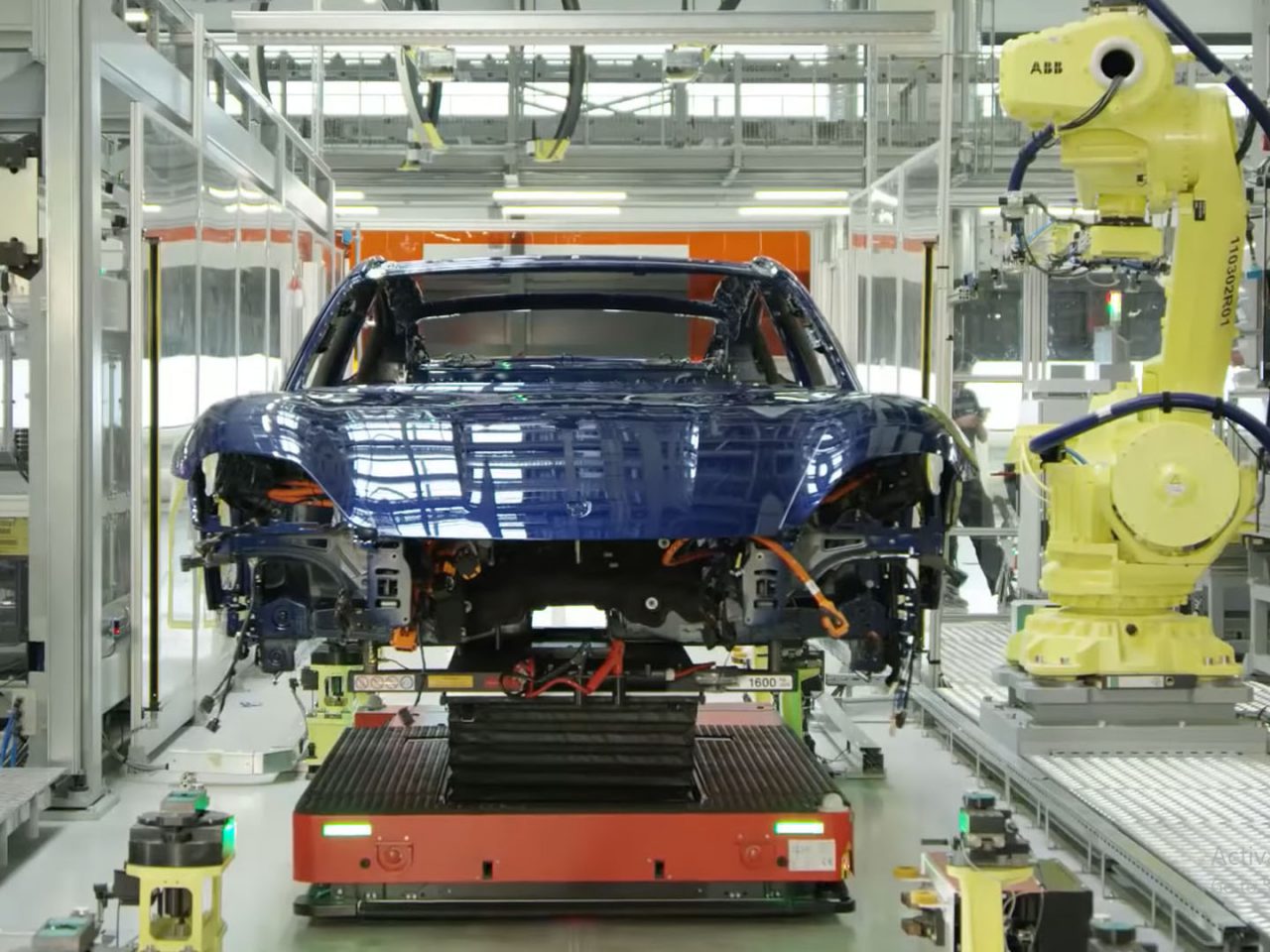 Productieproces Porsche Taycan verschijnt op YouTube ...