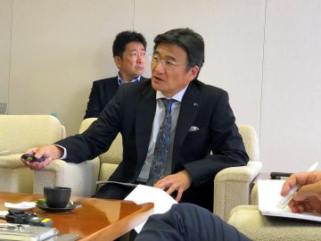 CEO Mazda over accupakketten: “Als mensen zich dit nu eens realiseren” ...