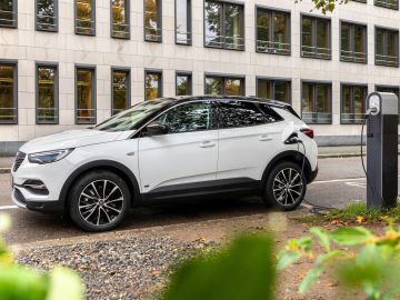 2020 Opel Grandland X Hybrid ...