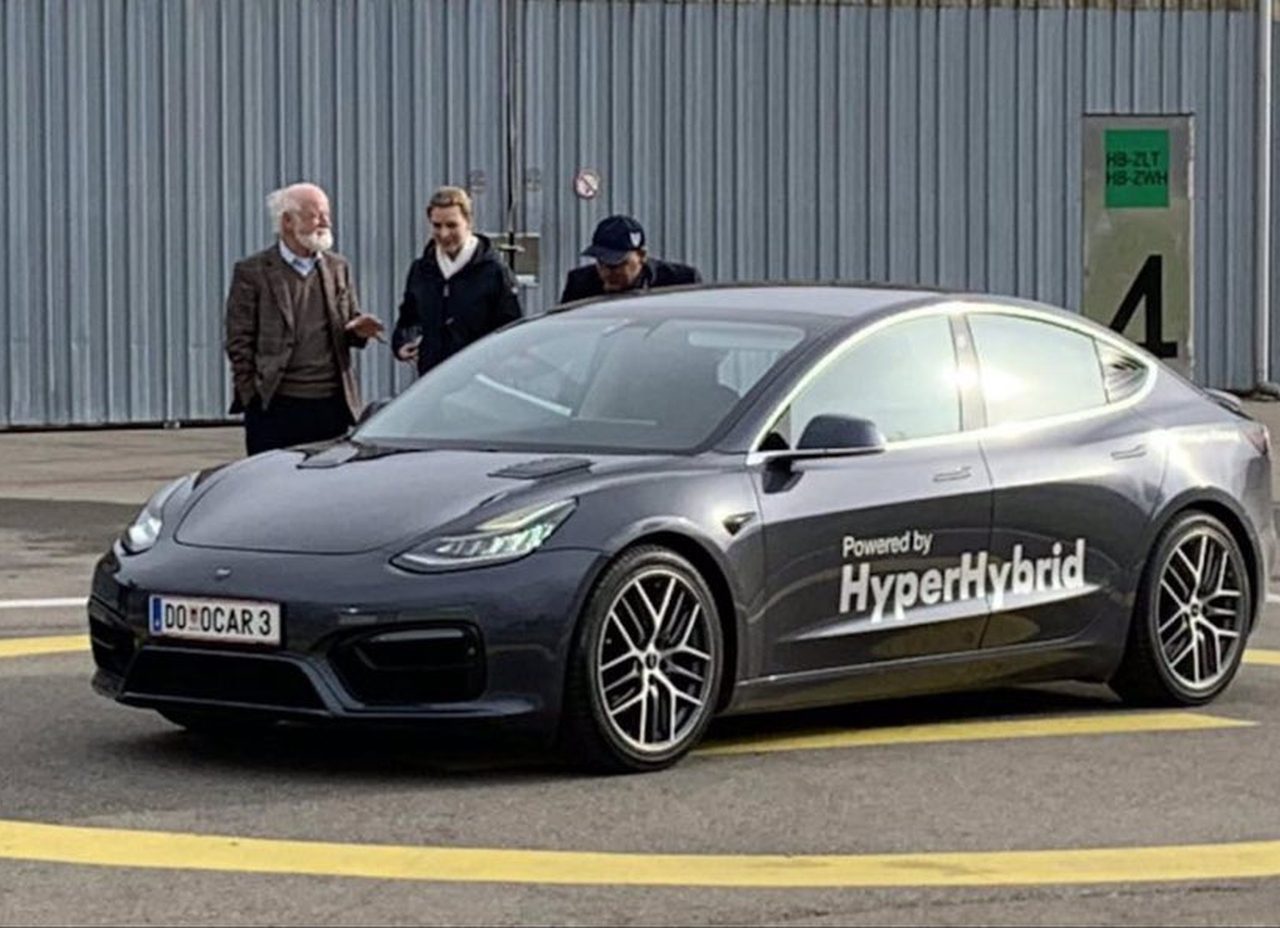 Tesla Model 3 krijgt een benzinemotor ...