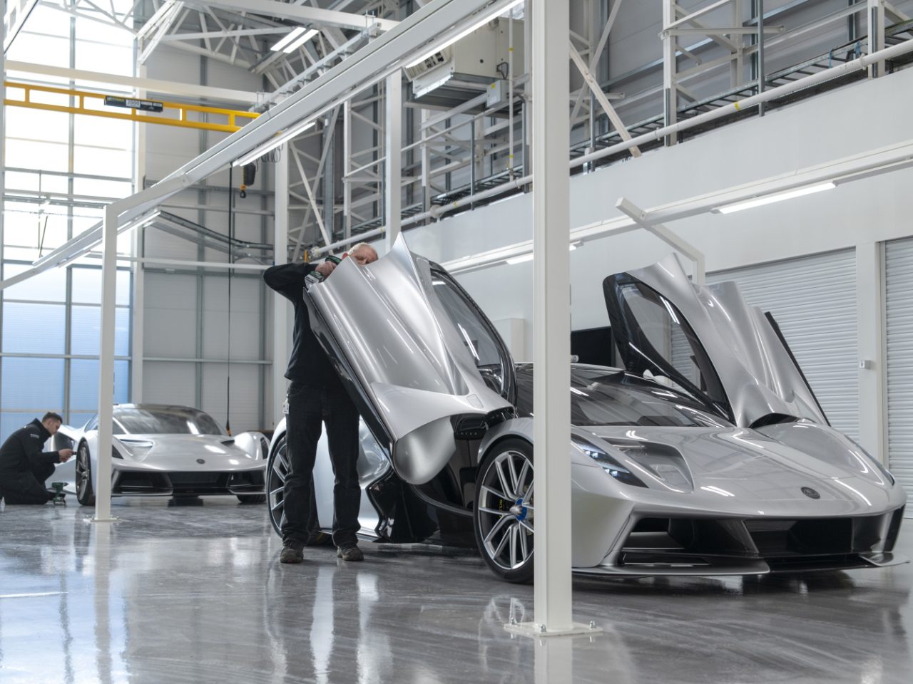 Elektrische Lotus Evija kan bijna in productie ...