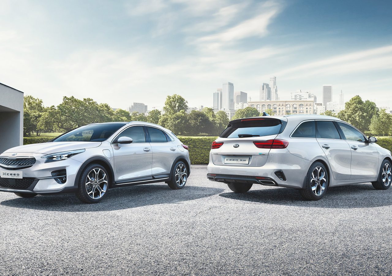 Prijskaartjes voor Kia Ceed Sportswagon en XCeed met stekker ...