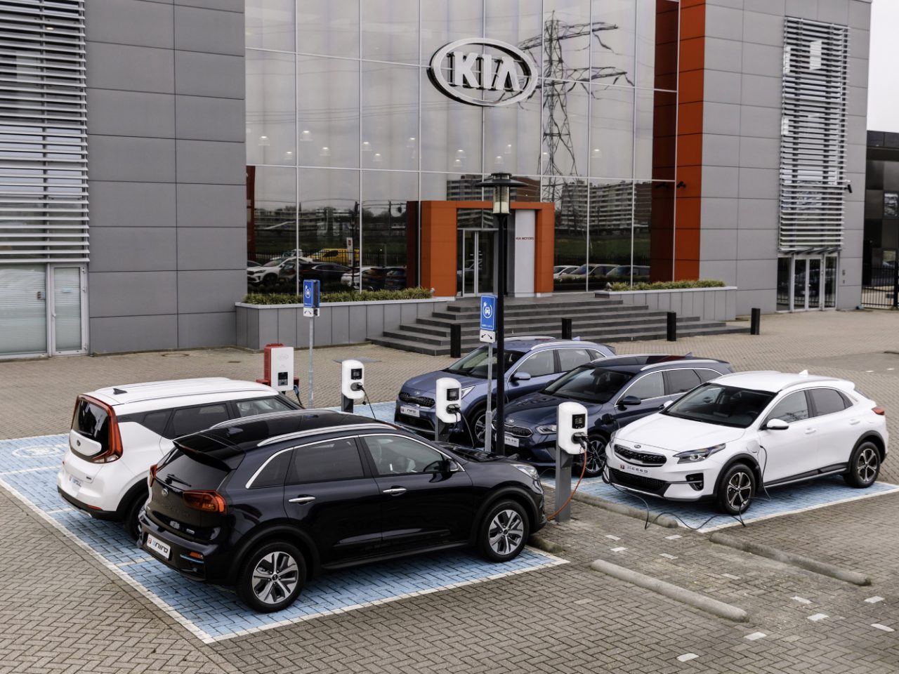 Plug-in hybrides van Kia tijdelijk 4.000 euro goedkoper ...