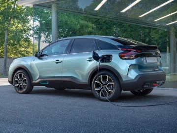 Nieuwe Citroën C4 is (weer) excentriek en (ook) elektrisch ...