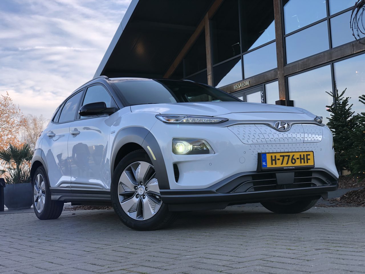 Hyundai KONA Electric (2020) – 5X vraag & antwoord – AutoRAI TV ...