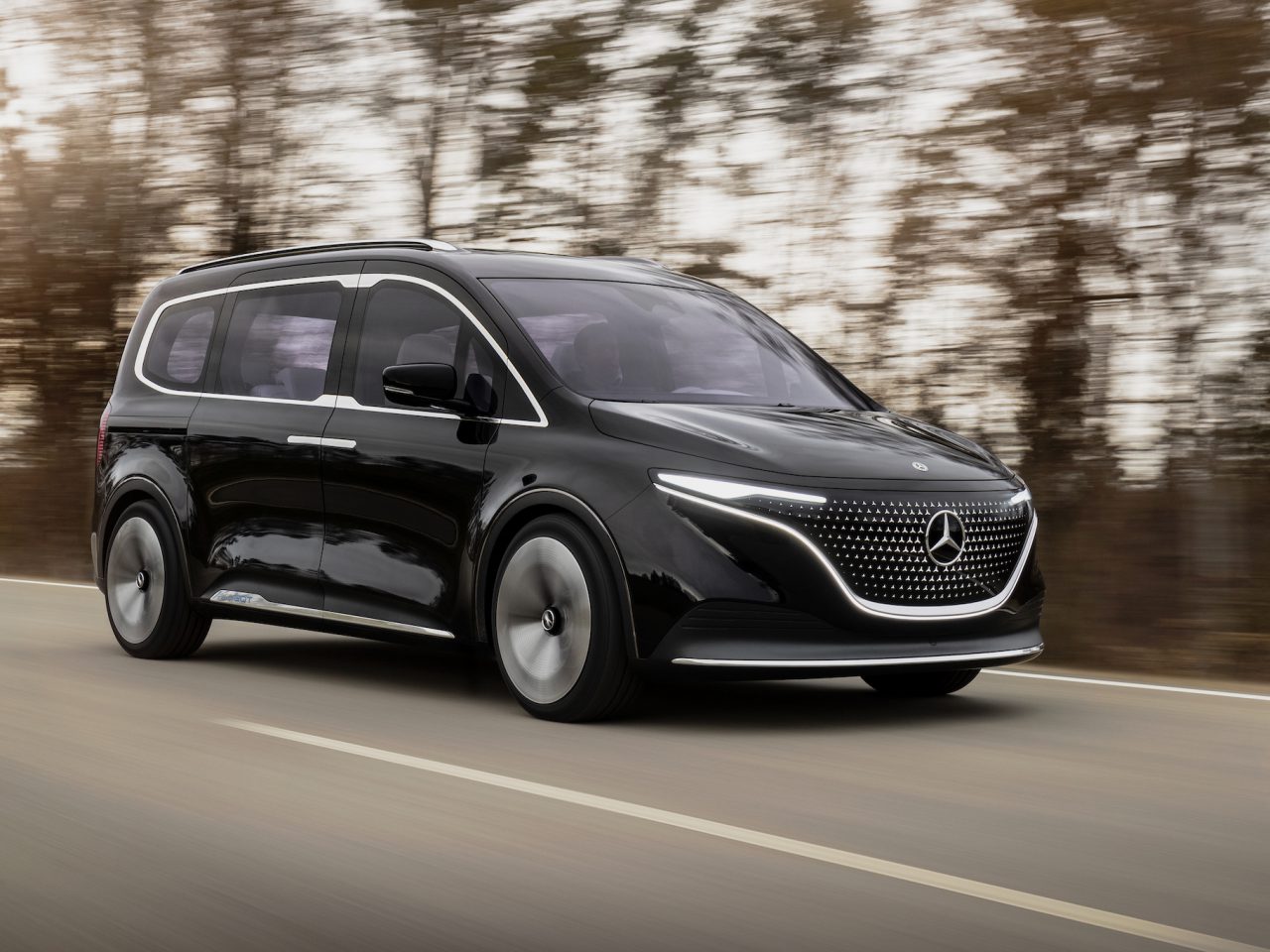 Mercedes-Benz EQT nagenoeg klaar voor productie ...