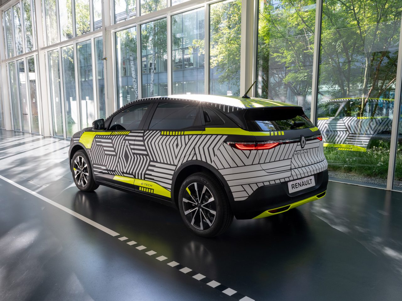 Renault verklapt actieradius elektrische Megane ...