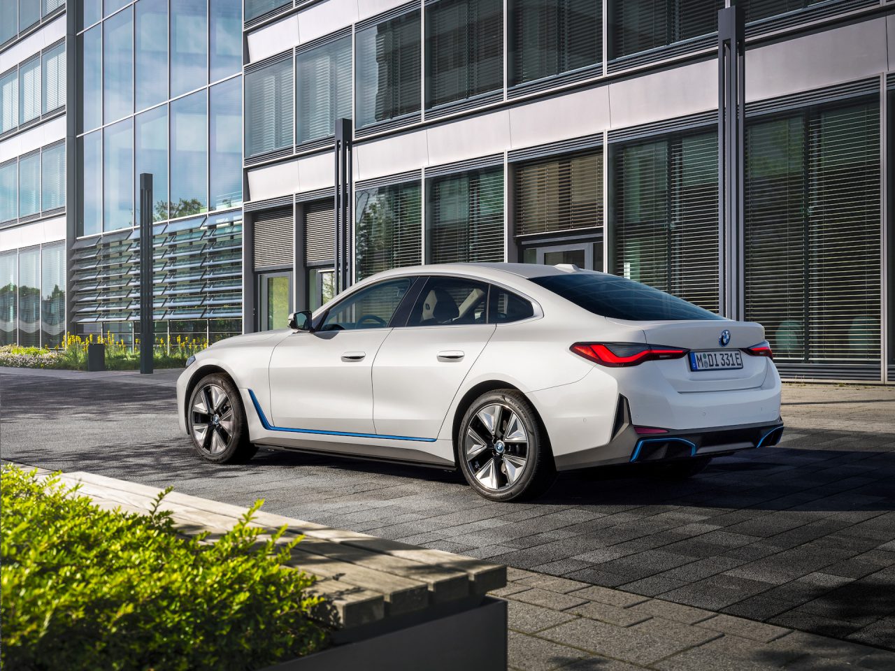 BMW i4 eDrive40 en BMW i4 M50: alle details ...